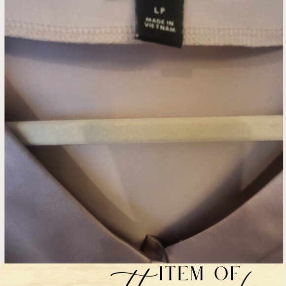 Ann Taylor Pearl Button Blouse - Size LP - Picture 4 of 6